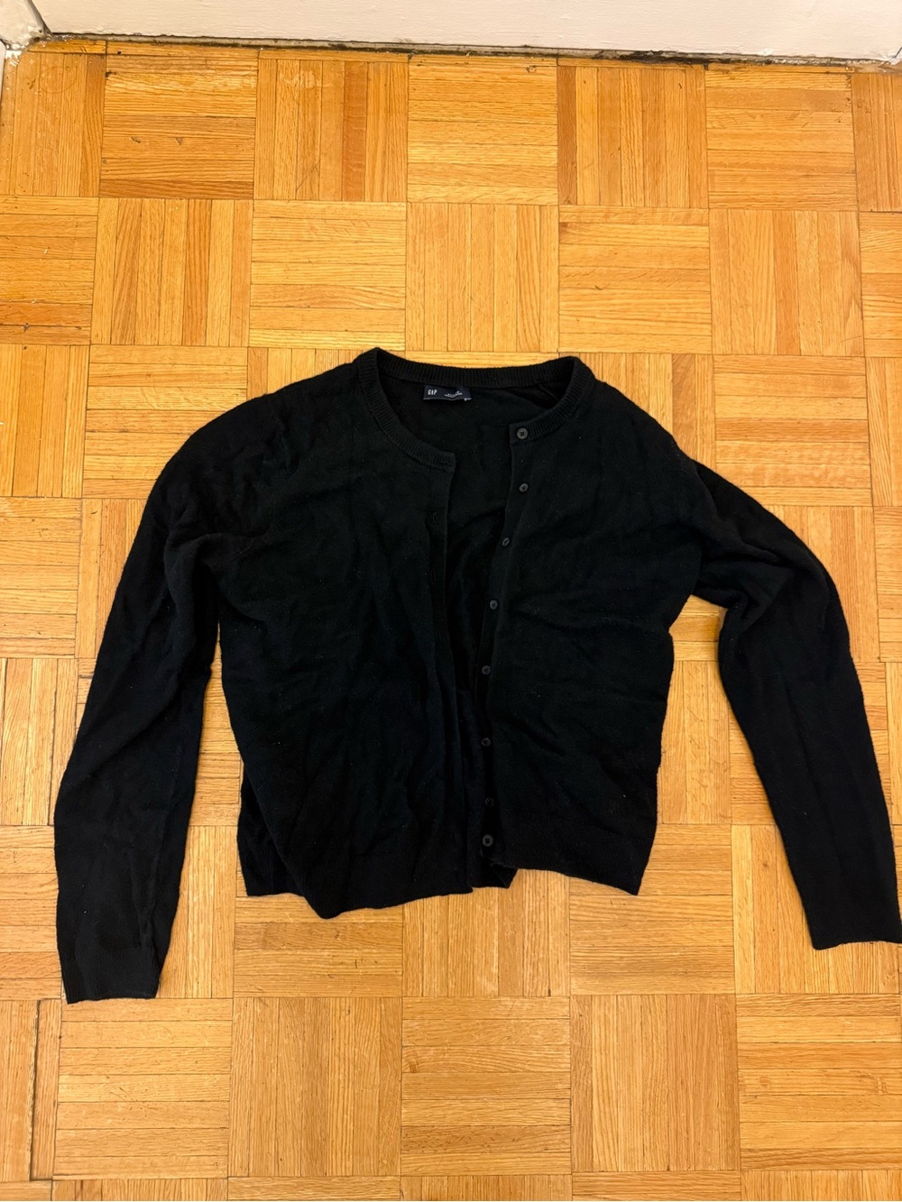 Gap Classic Black Women's Button-Front Cardigan Sweater